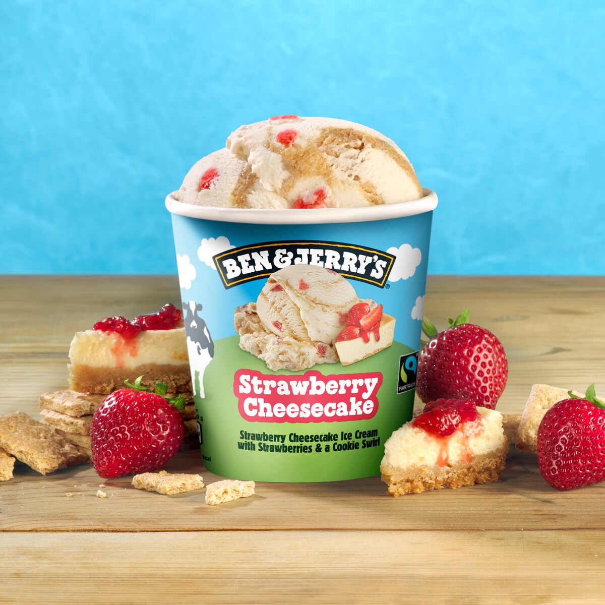 Strawberry Cheesecake Ice Cream - Tub 2 / 4